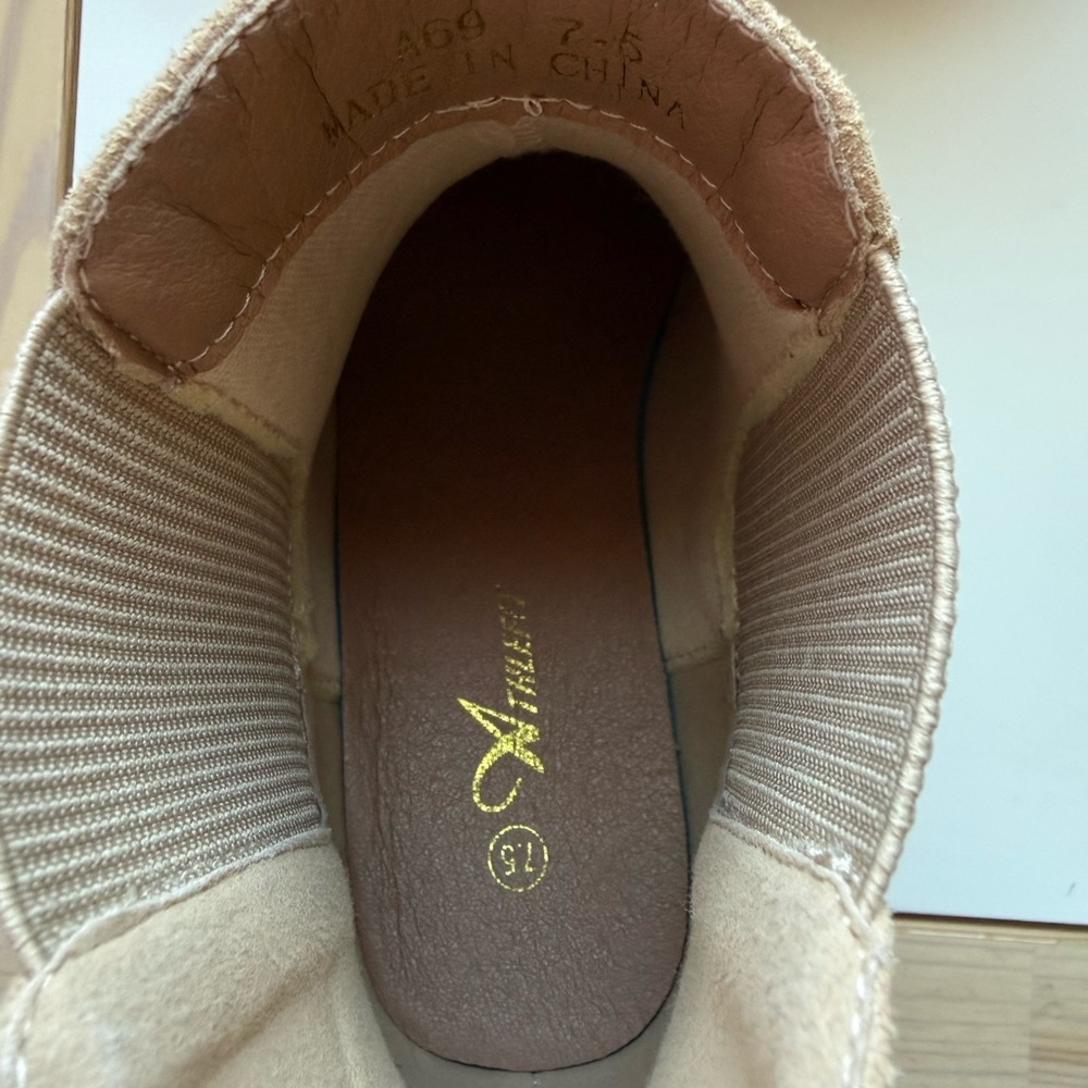 Tan Chelsea Boots - Picture 7 of 8